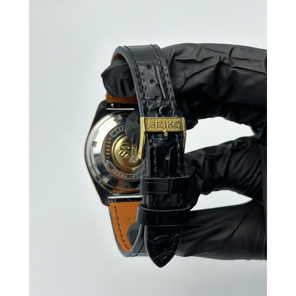 SOLD!!) 36mm • 1967 Vintage Grand Seiko 61KS 6145-8000 Gold